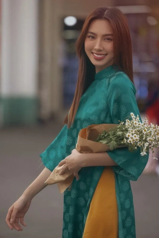 Nguyễn Thức Thủy Tiên, Hoa hậu Hòa Bình, đã và đang khẳng định mình trên đấu trường sắc đẹp quốc tế.