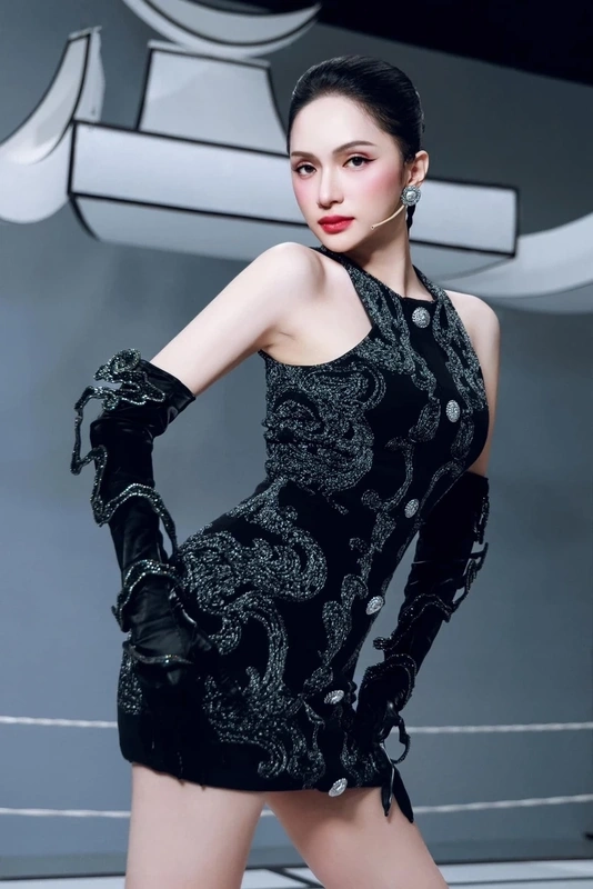 Hương Giang trước khi chuyển giới luôn là một nhân vật nổi bật với vẻ đẹp và sự tự tin.