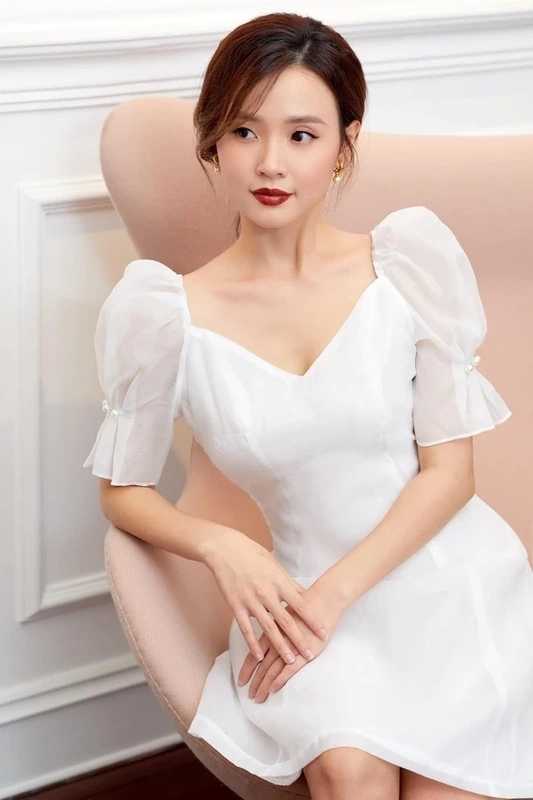Trang Midu Official cập nhật những khoảnh khắc mới nhất về cuộc sống và công việc của cô.