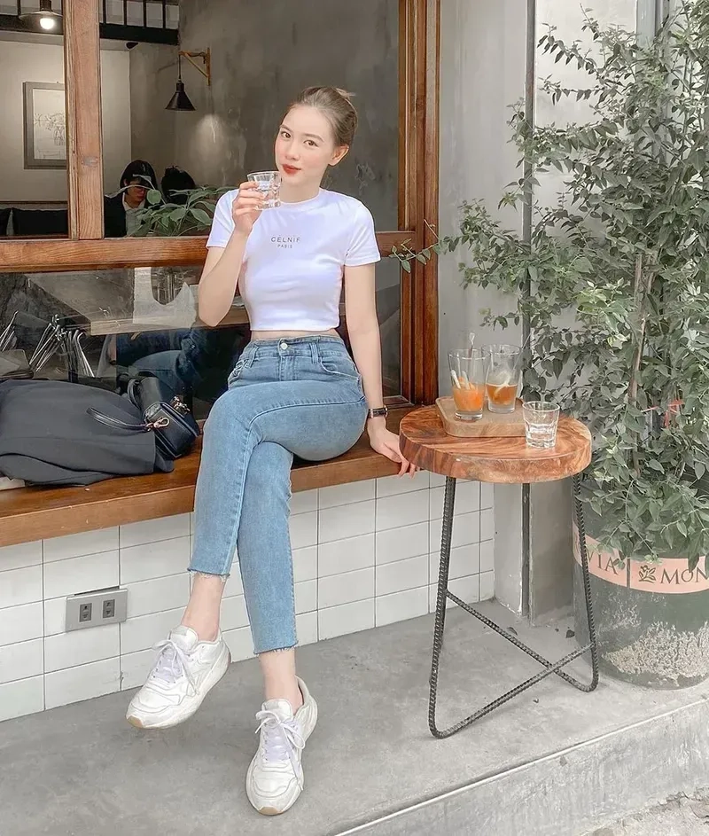Những hình ảnh gái xinh đeo kính, vừa đẹp vừa cool.