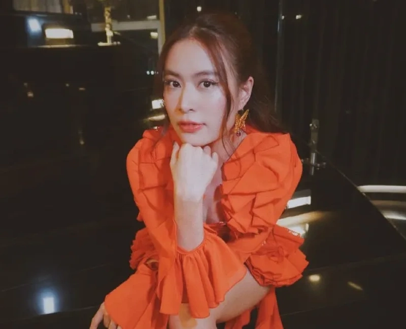 Xem ngay Hoàng Thùy Linh gieo quẻ đầu năm đầy thú vị và huyền bí!