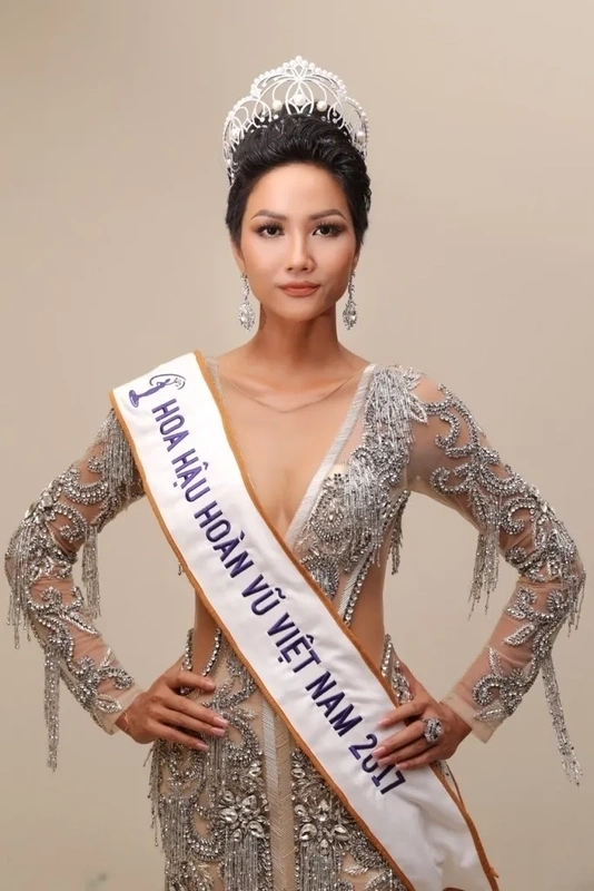 Sự nghiệp của H'Hen Niê là câu chuyện về nỗ lực không ngừng nghỉ và ước mơ chinh phục đỉnh cao.