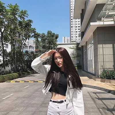 Ảnh gái cute k8 tươi trẻ, nổi bật với nét đẹp tự nhiên.