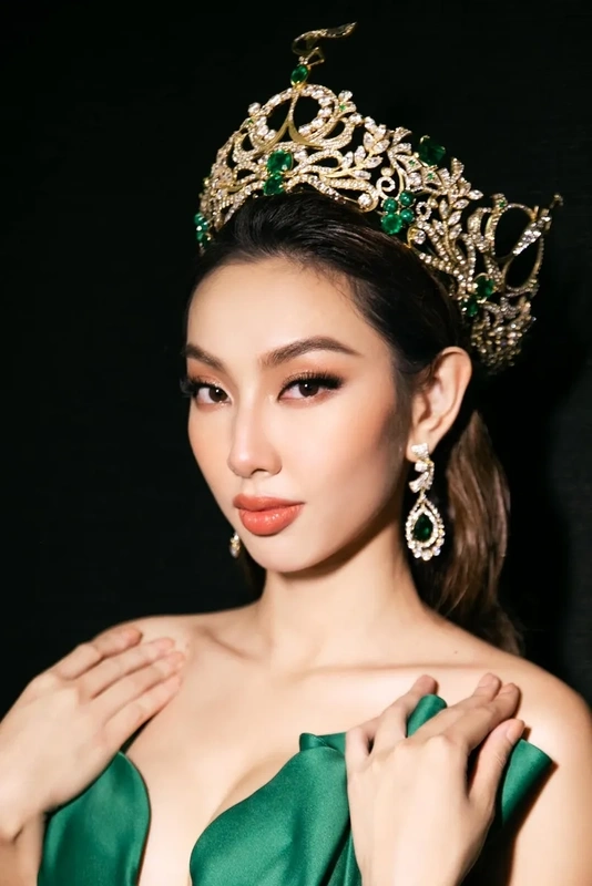 Nguyễn Phúc Thủy Tiên, Hoa hậu Hòa Bình, chinh phục trái tim người hâm mộ với vẻ đẹp đậm đà bản sắc Việt.