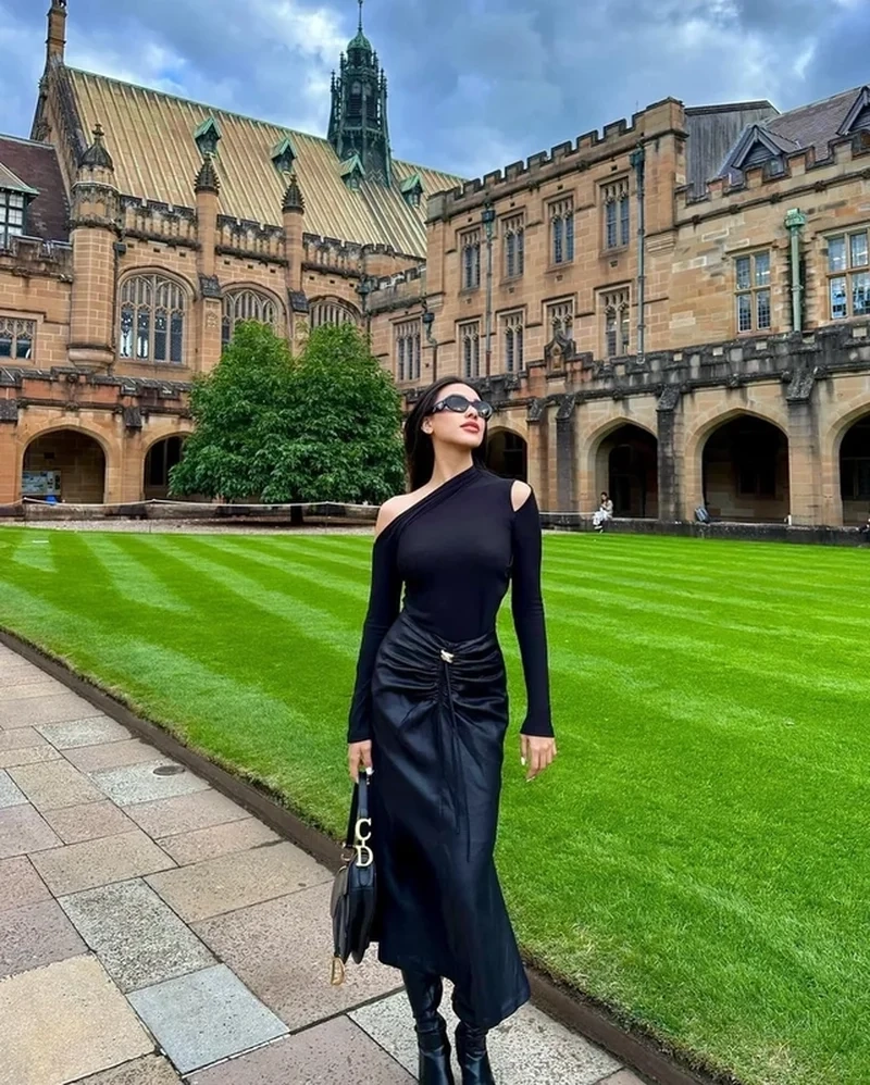 Kim Duyên vươn tới vị trí Á hậu Miss Supranational 2022, khẳng định tài năng và bản lĩnh trong cuộc thi quốc tế.