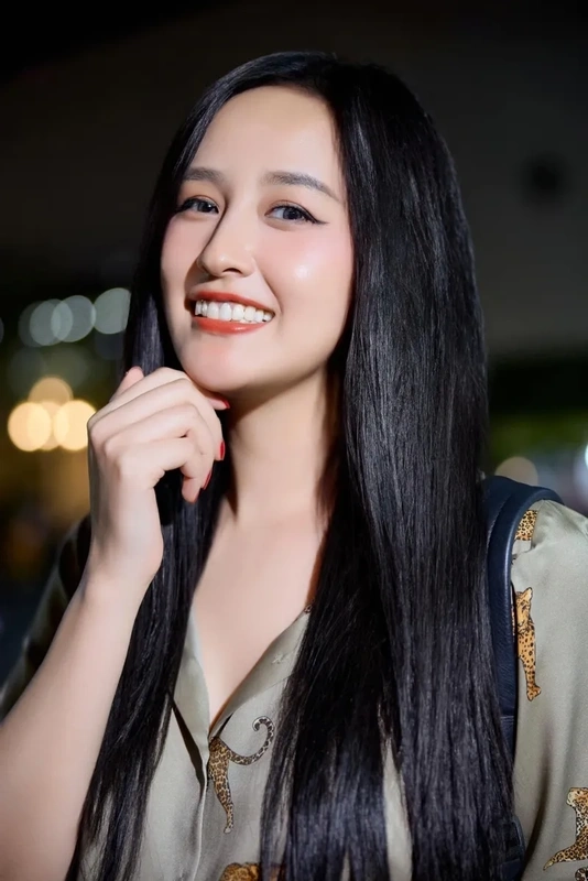 Câu chuyện tước vương miện của Mai Phương Thúy từng là sự kiện gây xôn xao trong giới giải trí.
