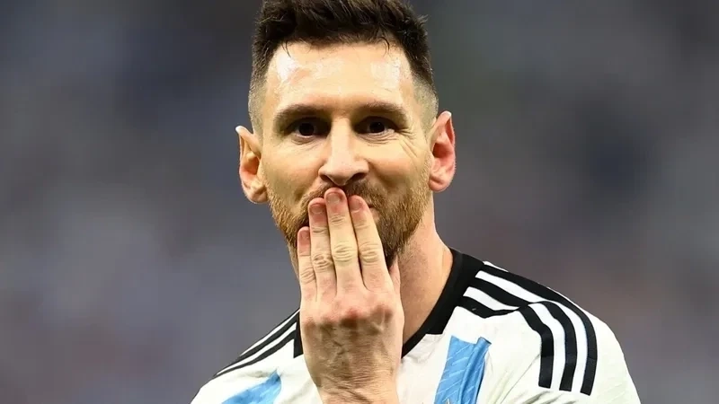 Messi referee meme mang lại tiếng cười với những tình huống vui nhộn.