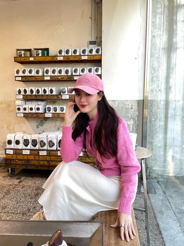 Midu Anh Huy là một trong những cặp đôi nổi bật của showbiz, nhận được sự yêu mến từ fan.