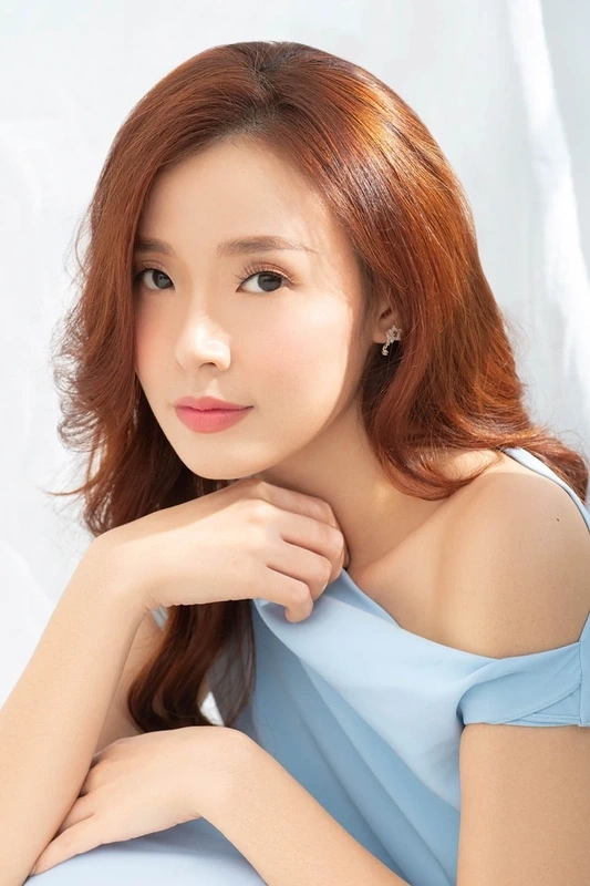 Mi Du sexy với vẻ đẹp quyến rũ và thần thái tự tin, luôn thu hút mọi ánh nhìn trong mỗi khoảnh khắc.