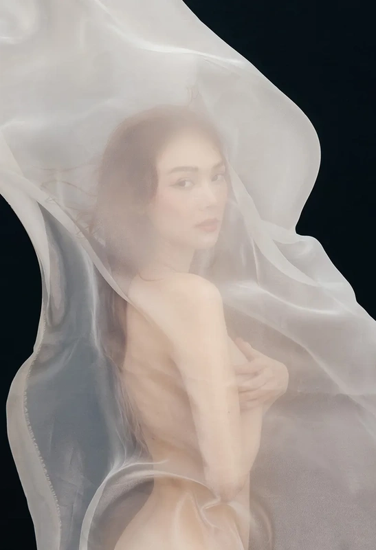Minh Hằng và Ngọc Trinh cùng tạo nên cặp đôi đình đám, khiến showbiz không ngừng xôn xao.
