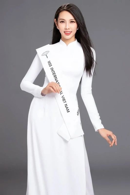 Hoa hậu Nguyễn Thúc Thùy Tiên cao bao nhiêu? Cùng khám phá số đo lý tưởng của nàng Hoa hậu Hòa Bình.