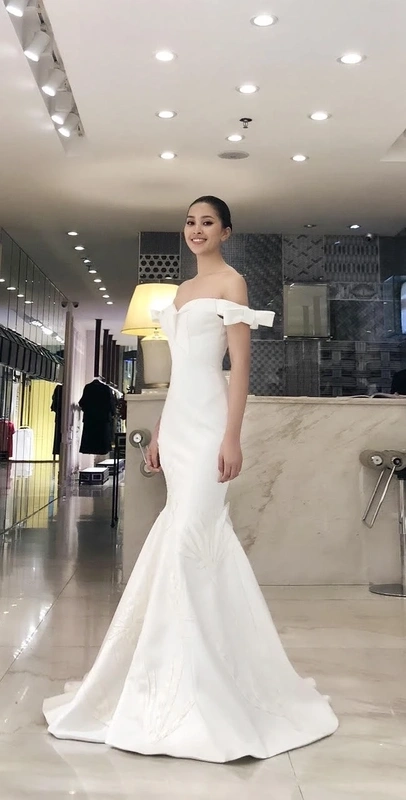 Vương miện của Tiểu Vy là minh chứng cho sự nỗ lực và tài năng đáng ngưỡng mộ.