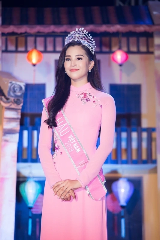 Trần Tiểu Vy sở hữu chiều cao 1m73, lý tưởng cho một nàng hoa hậu.