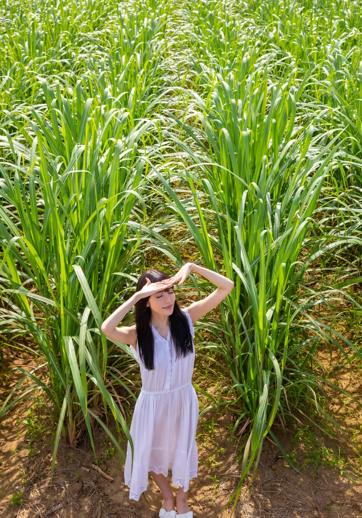 Kaede Karen hở hang kích thích nóng bỏng cực độ