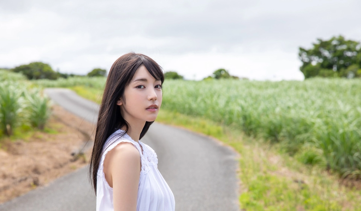 Kaede Karen môi căng ướt sexy chết người