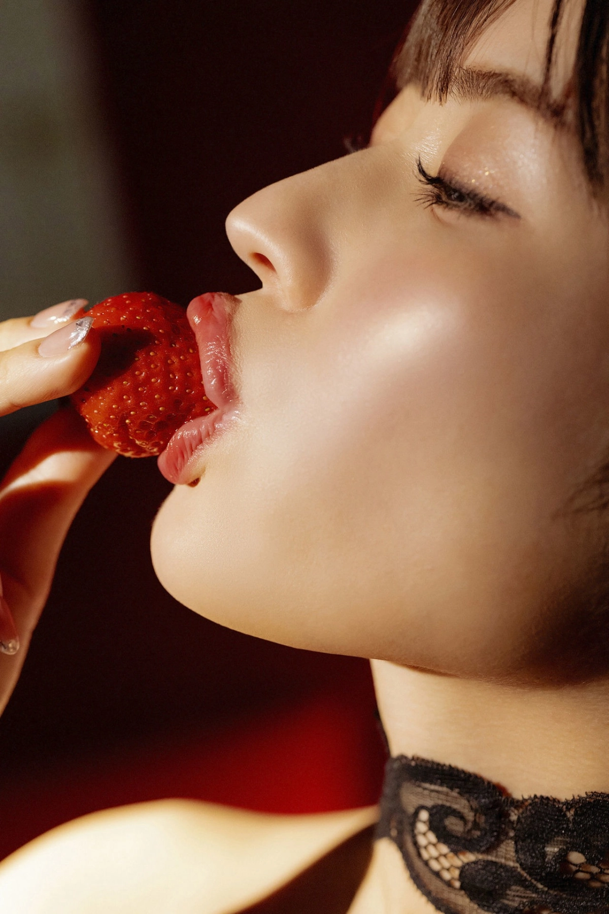 Riho Fujimori váy ngắn lộ hàng nóng bỏng mê ly