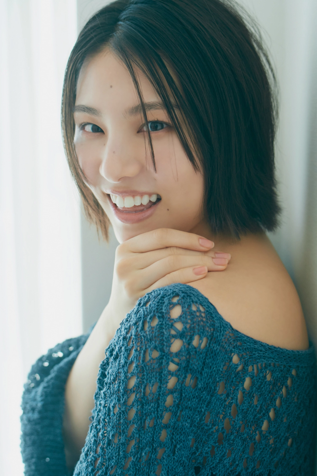 Sagara Iori váy ngắn lộ hàng nóng bỏng mê ly