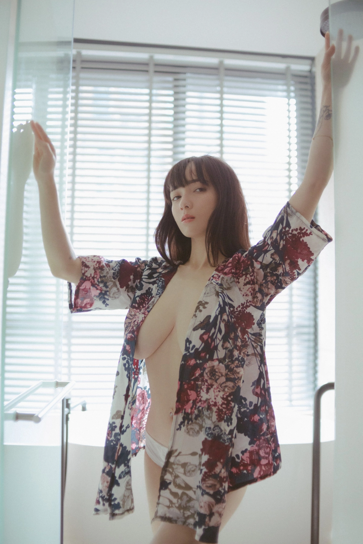 Vanessa cong vút sexy nóng bỏng cuốn hút