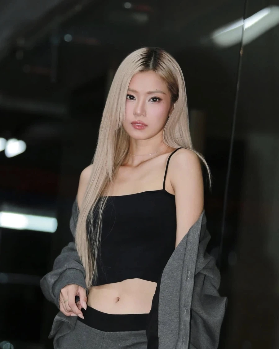 Tải hình ảnh phô mai que con gái dễ thương xinh