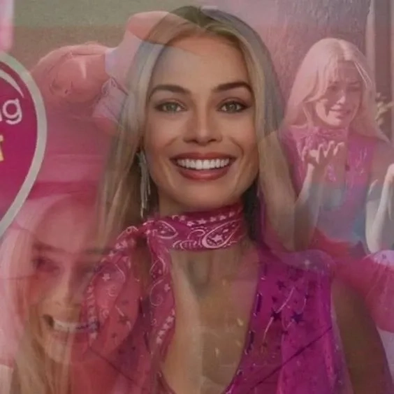 Buff barbie meme gây cười cho người xem