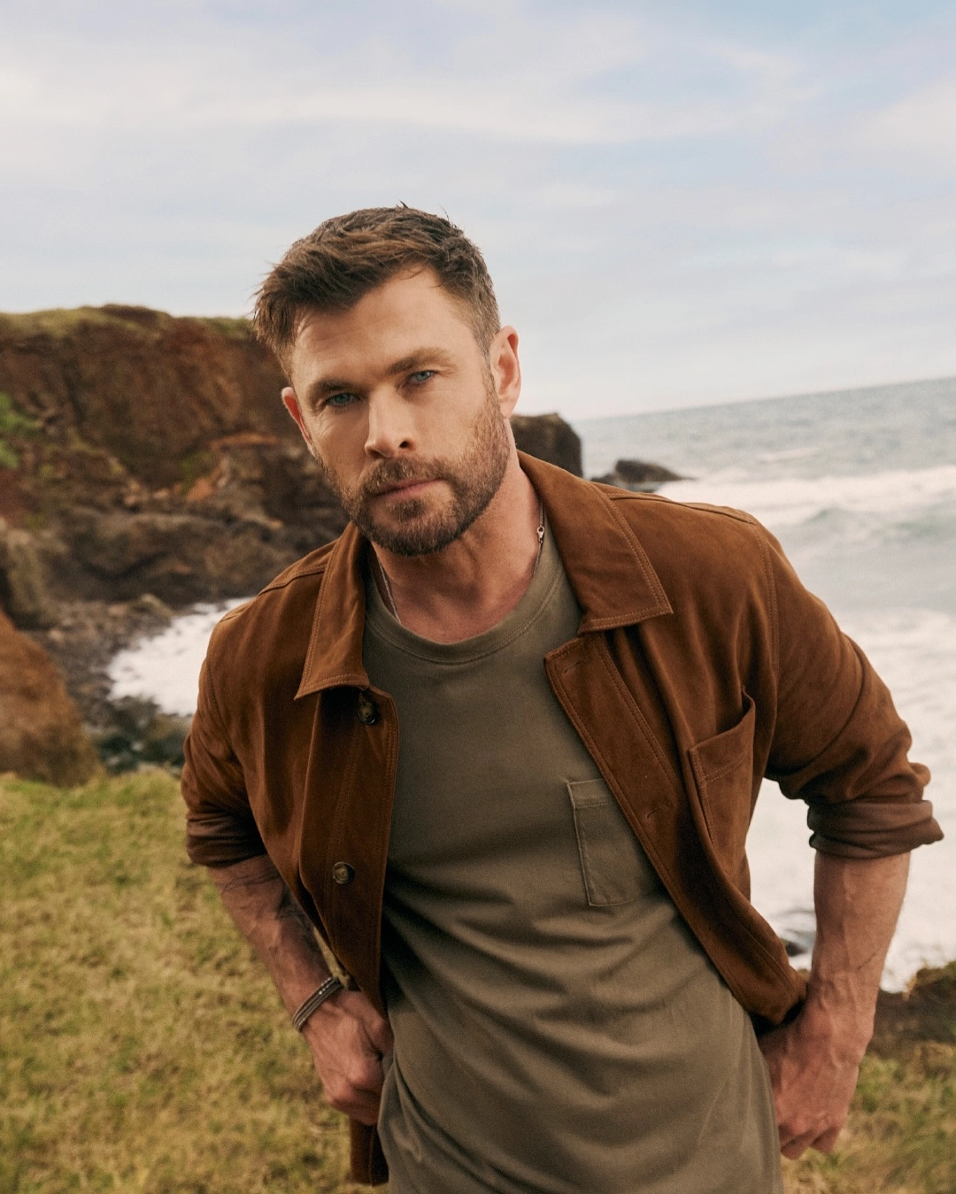 Chris hemsworth brother hoạt động trong giải trí.