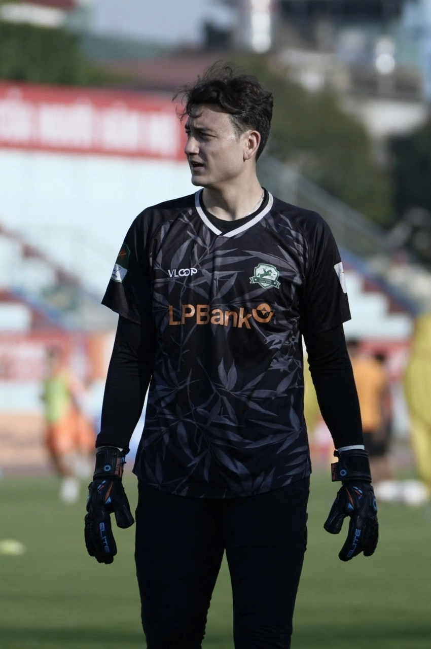 Số liệu thống kê về Đặng Văn Lâm qua mùa