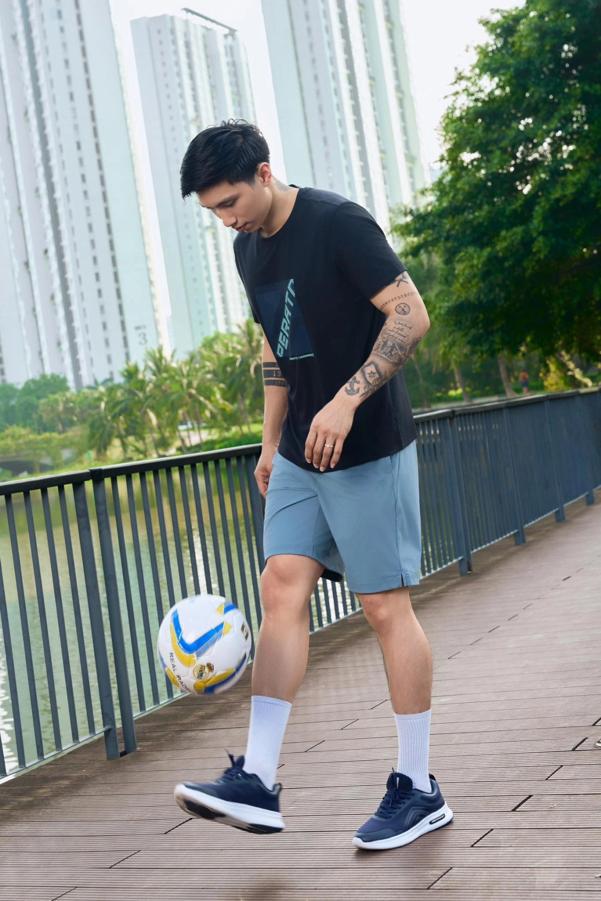 Đoàn Văn Hậu là cầu thủ bóng đá được quan tâm