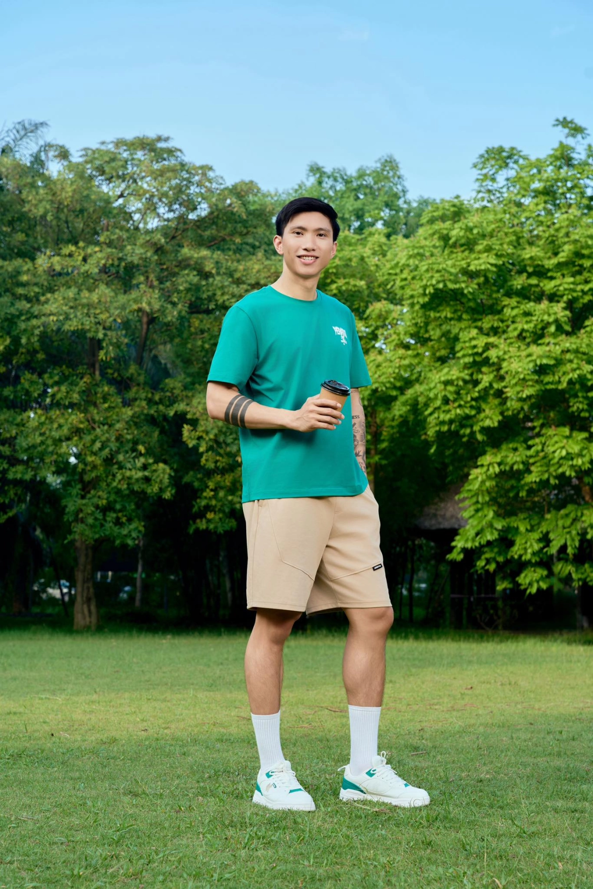 Đoàn Văn Hậu là cầu thủ bóng đá được quan tâm