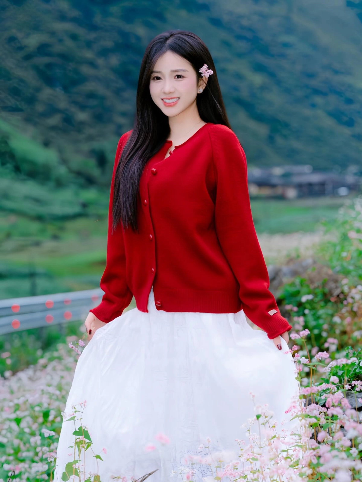 Gái xinh ngực to thu hút sự quan tâm lớn