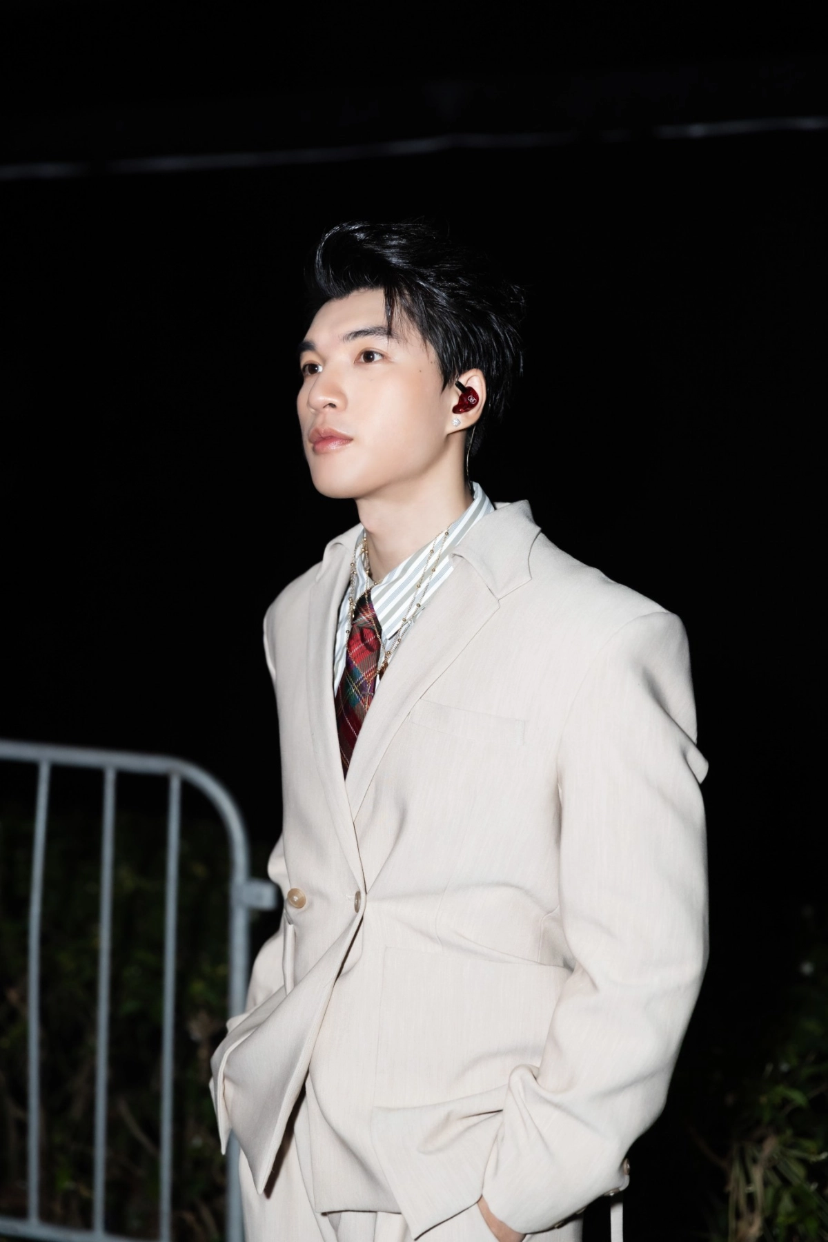 Hieuthuhai là rapper trẻ nổi bật trong làng nhạc