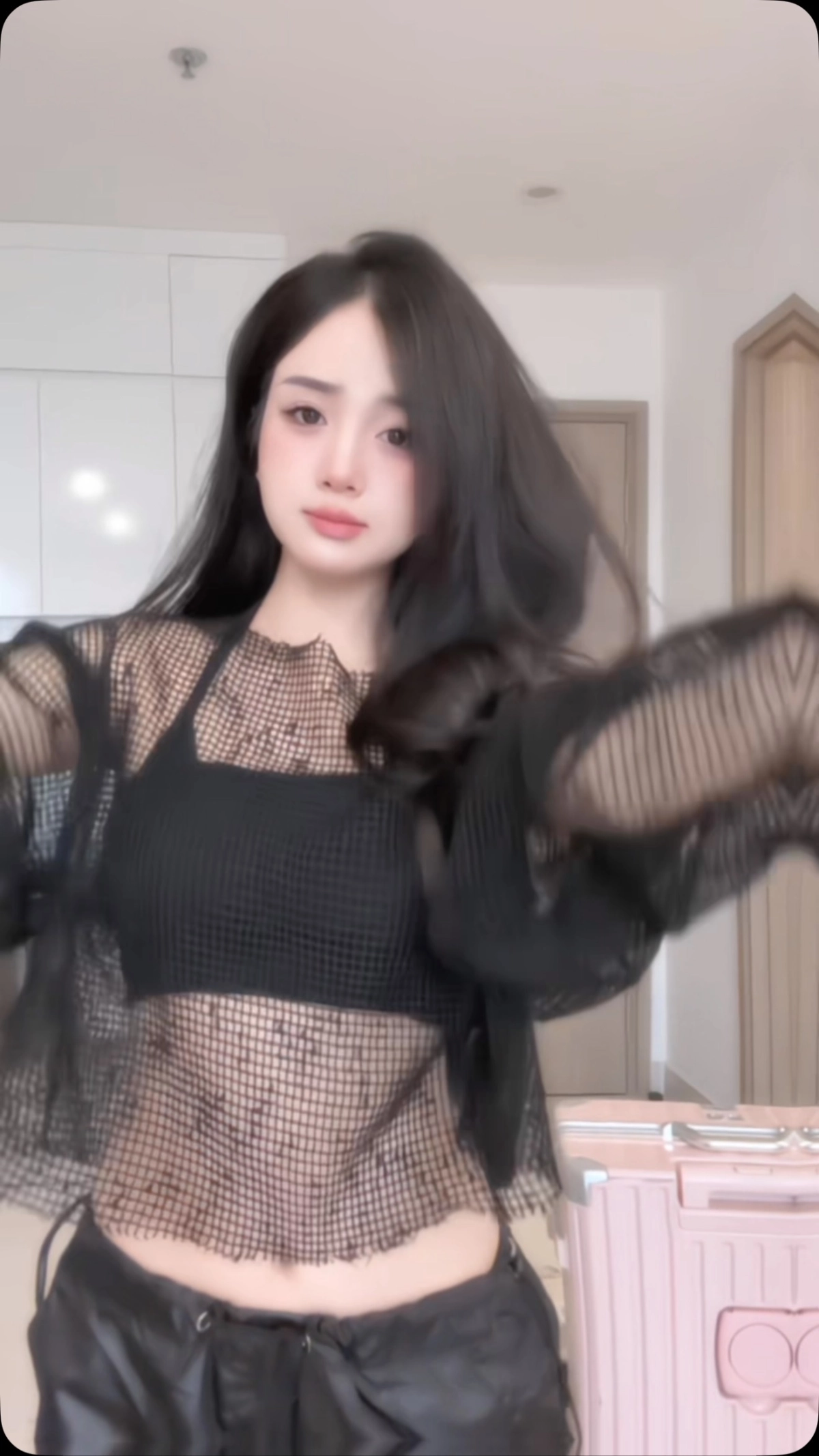 Hình ảnh girl xinh tải về 4K siêu nét.