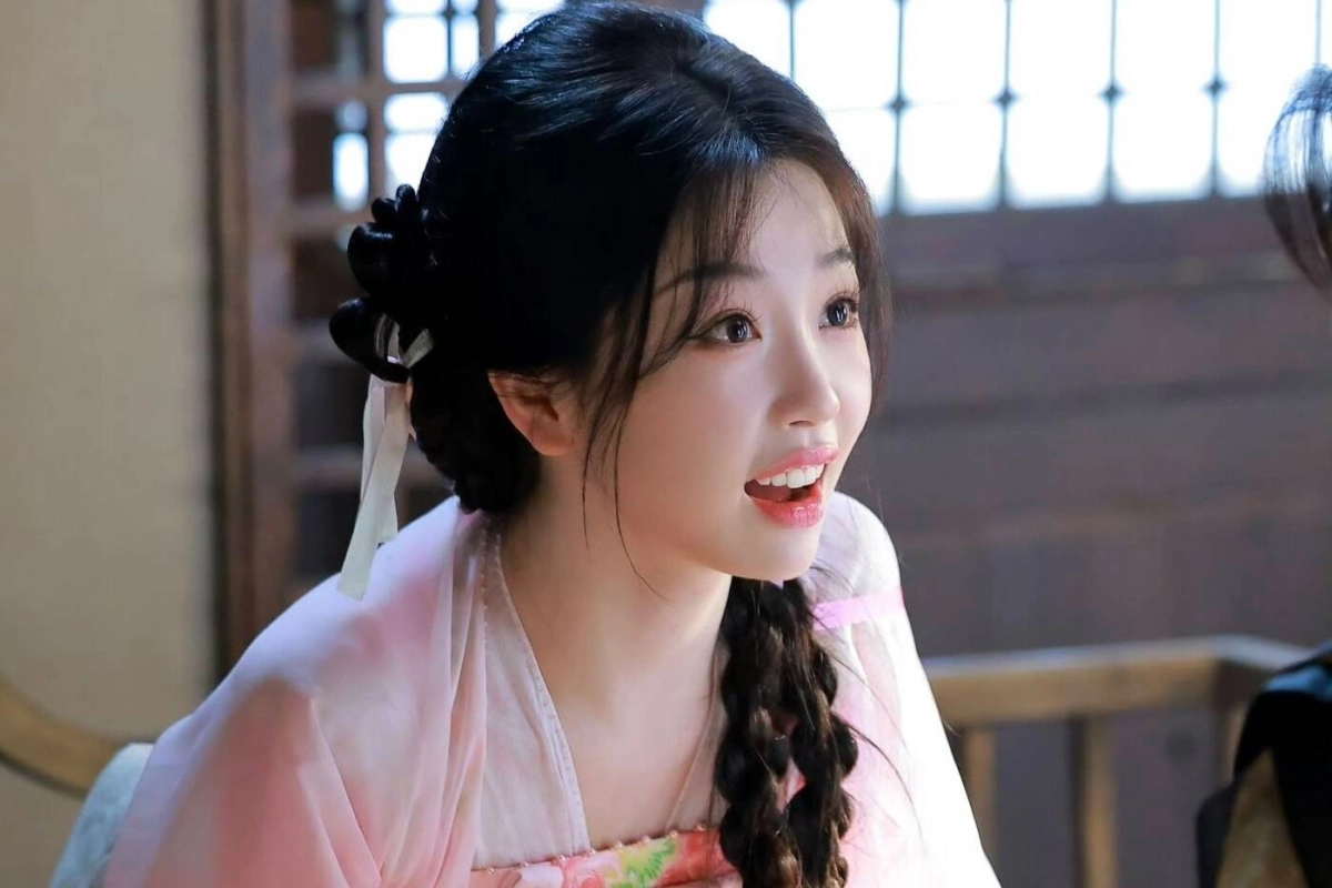 Phim Ngu Thư Hân tham gia đa dạng từ hiện đại đến cổ trang.