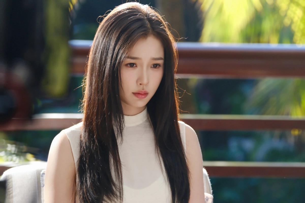 Ngu Thư Hân tên tiếng Trung là 虞书欣.