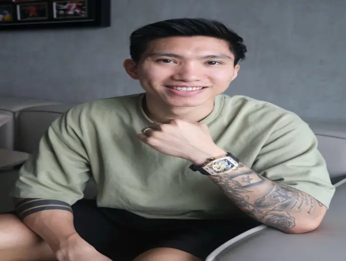 Những bức ảnh Đoàn Văn Hậu cuốn hút mọi ánh nhìn ngay