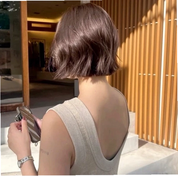 Chụp ảnh sau lưng dưới ánh sáng tự nhiên mang lại vẻ đẹp trong trẻo
