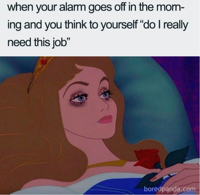 Công chúa mệt mỏi trong meme sleepy
