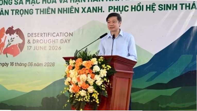 Cục trưởng Cục Lâm nghiệp và Kiểm lâm bàn giải pháp chống suy thoái đất