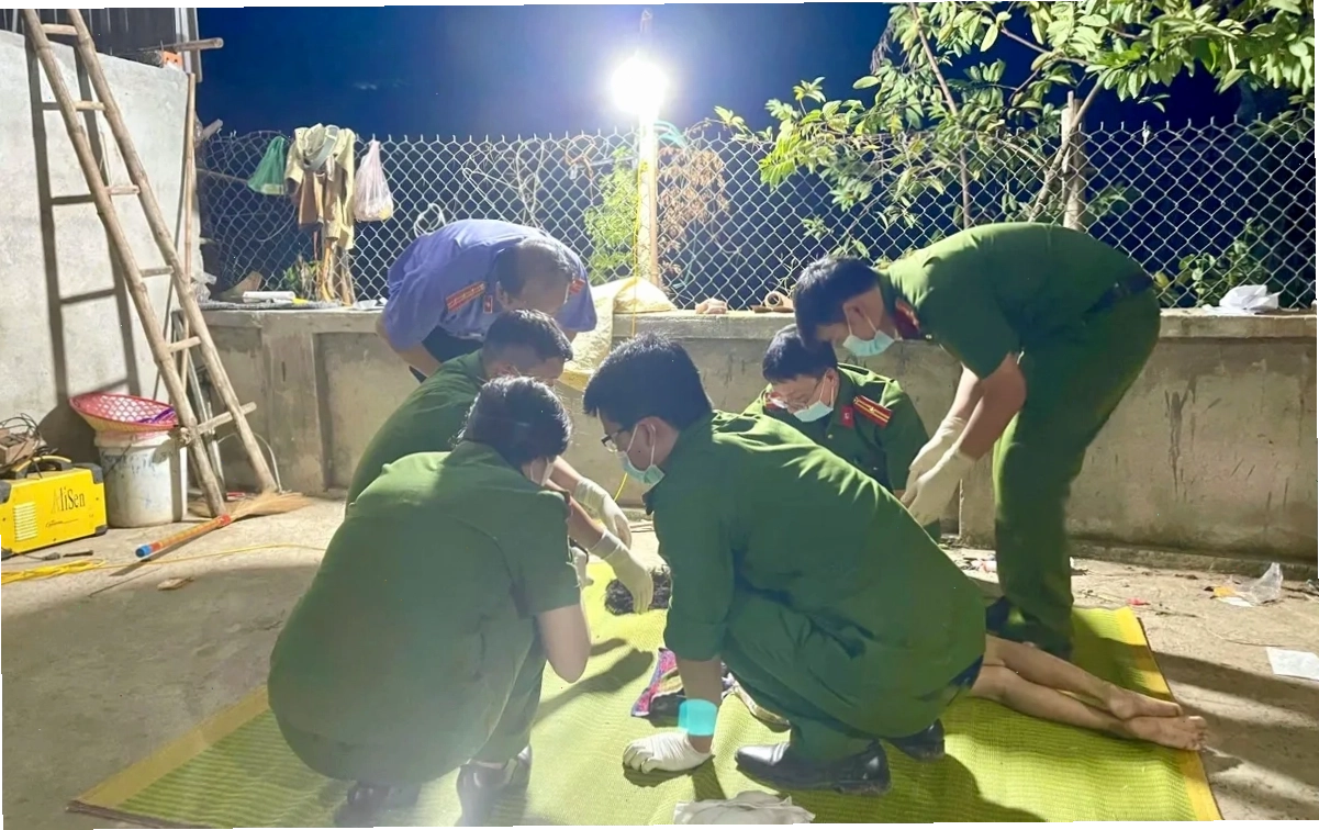 Khám nghiệm hiện trường và tử thi trong vụ án bé gái 8 tuổi bị bạo hành