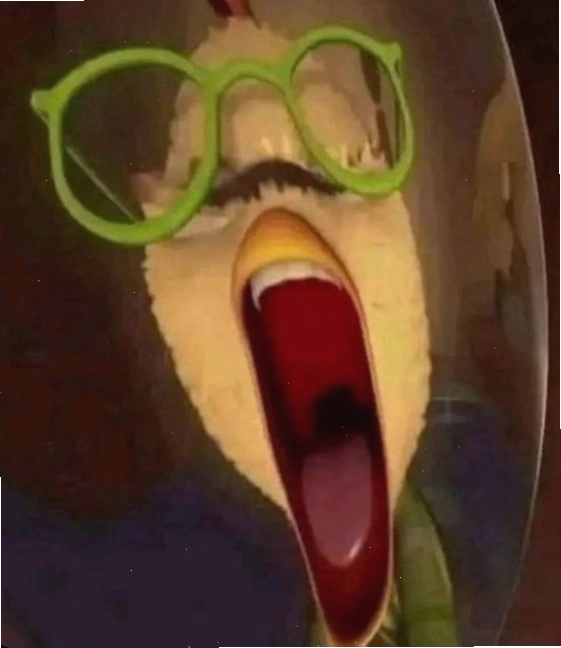 Meme con gà sợ hãi nhìn ngơ ngác