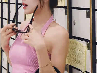 Tải hình nền girl xinh 4k cho điện thoại và máy tính sắc nét