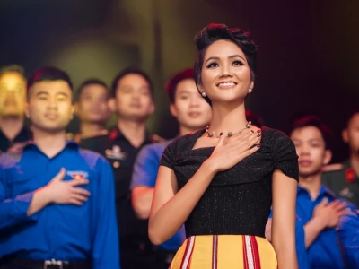 Ngắm nhìn những cô gái đẹp nhất Việt Nam hiện nay